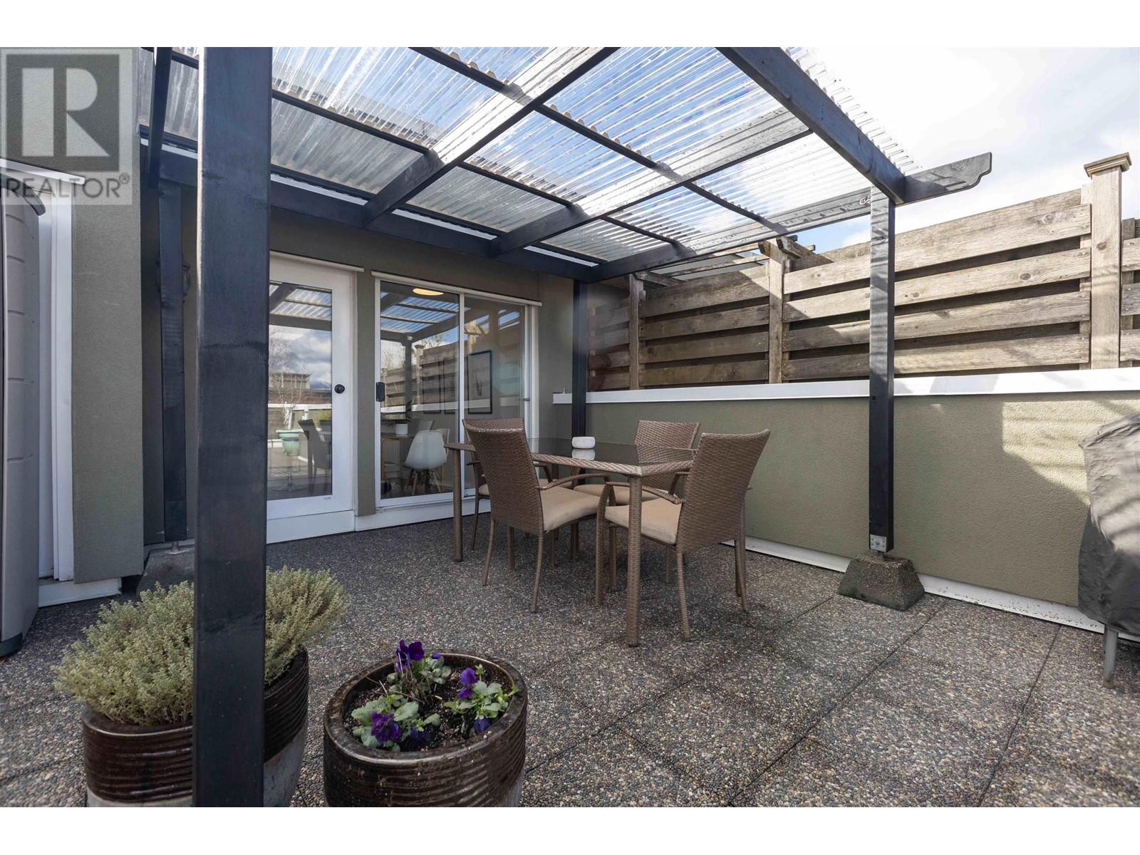Listing Picture 26 of 33 : PH5B 1048 E 7TH AVENUE, Vancouver / 溫哥華 - 魯藝地產 Yvonne Lu Group - MLS Medallion Club Member