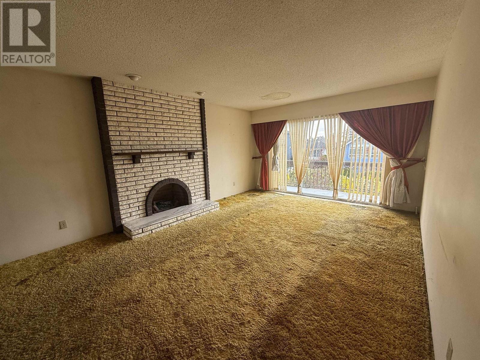 7085 St. George Street, Vancouver, British Columbia  V5X 4N2 - Photo 9 - R2974594