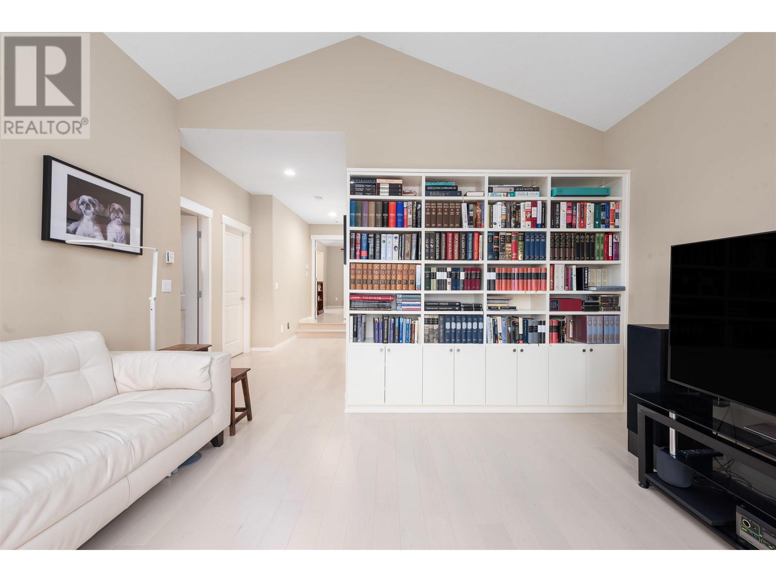 118 Hawthorn Drive, Port Moody, British Columbia  V3H 0C5 - Photo 19 - R2984460