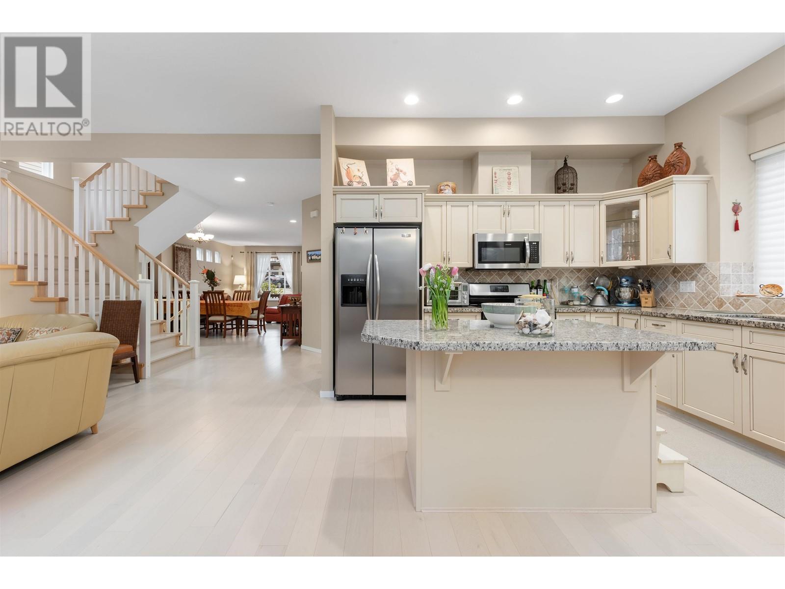 118 Hawthorn Drive, Port Moody, British Columbia  V3H 0C5 - Photo 15 - R2984460