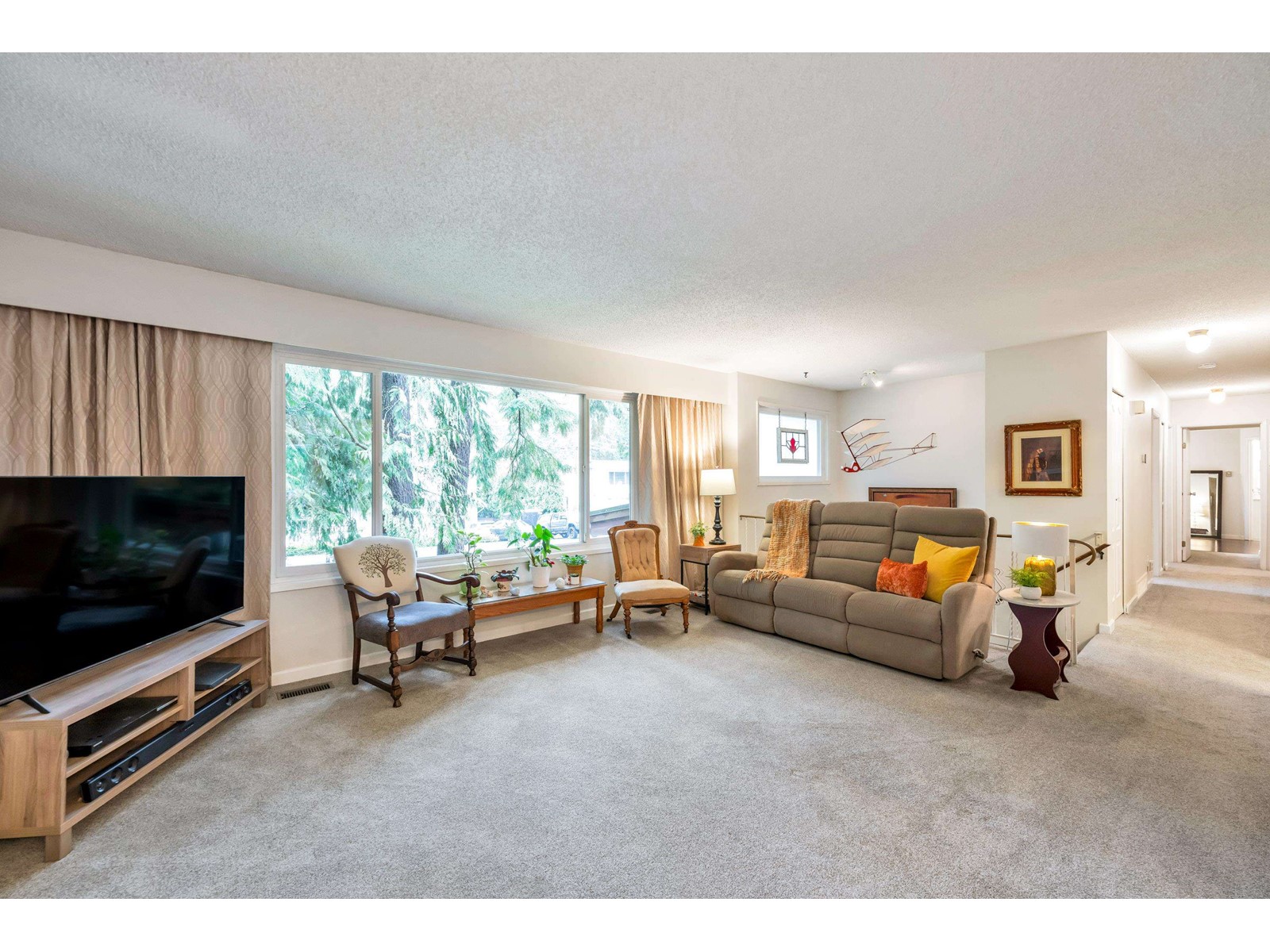 Property at 4037 196A STREET image 4