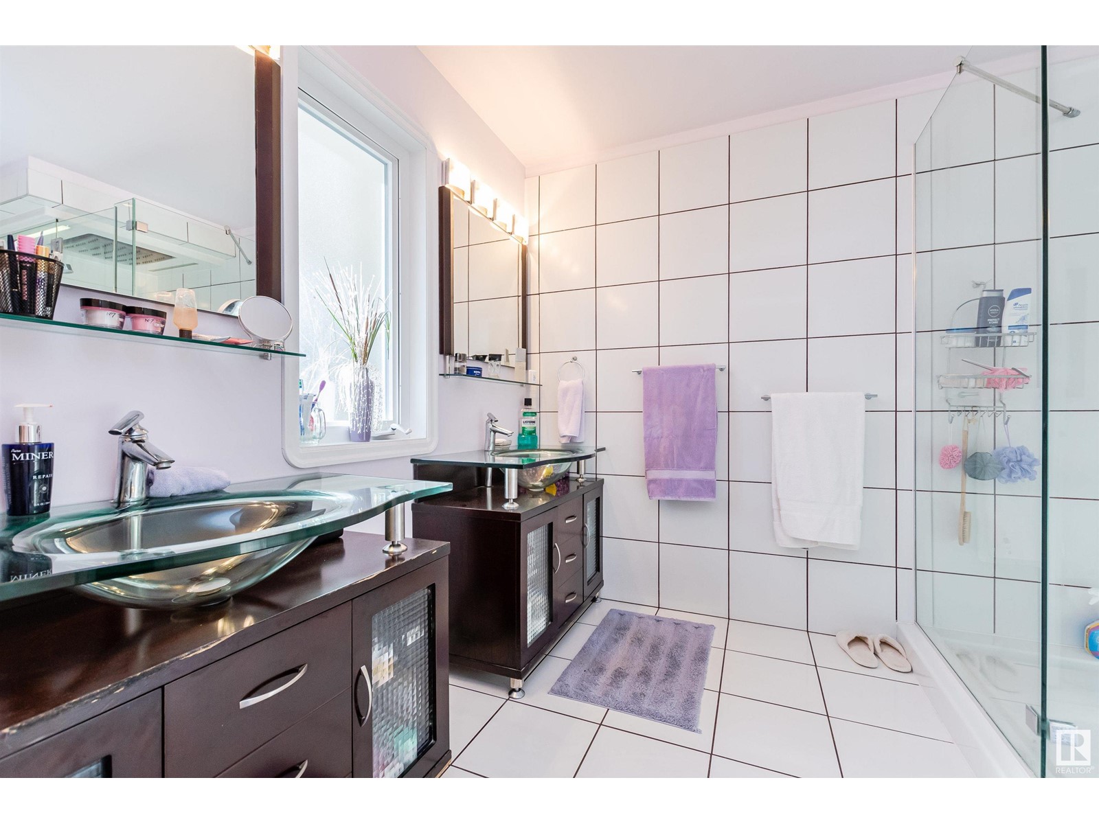 Property at 5631 49 ST image 1