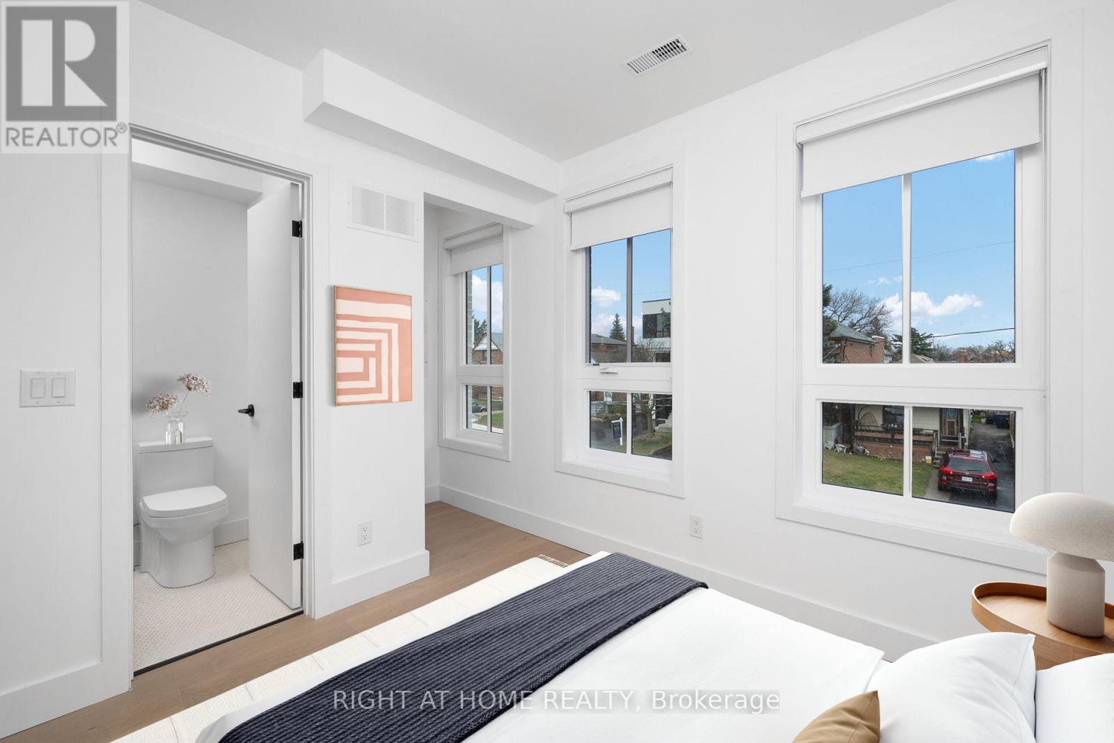 50a Lanark Avenue, Toronto, Ontario  M6C 2B4 - Photo 16 - C9770468