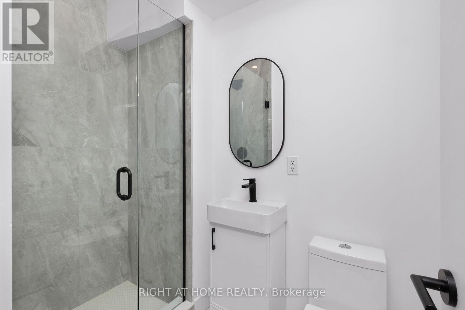 50a Lanark Avenue, Toronto, Ontario  M6C 2B4 - Photo 17 - C9770468