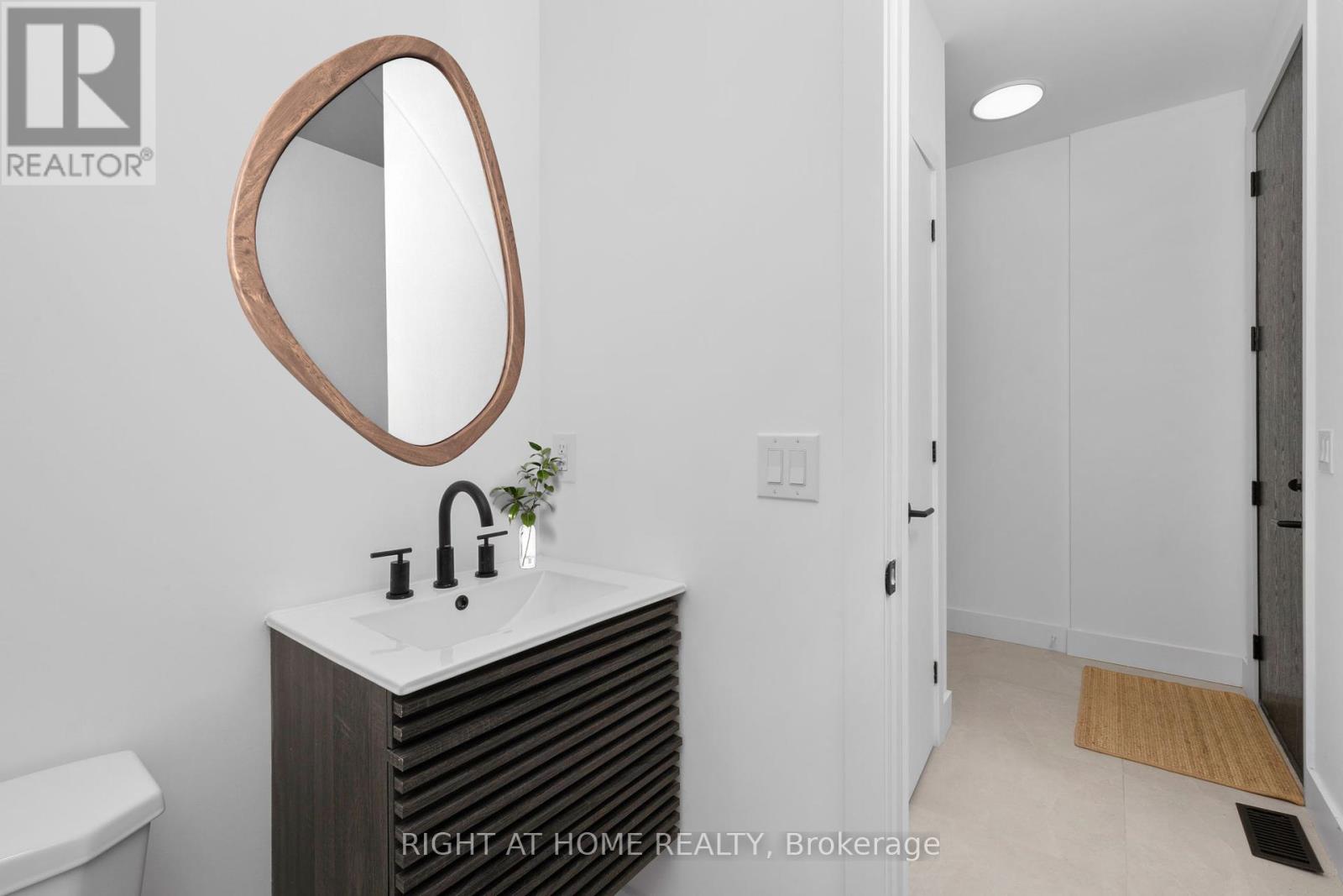 Property at 50A LANARK AVENUE image 3