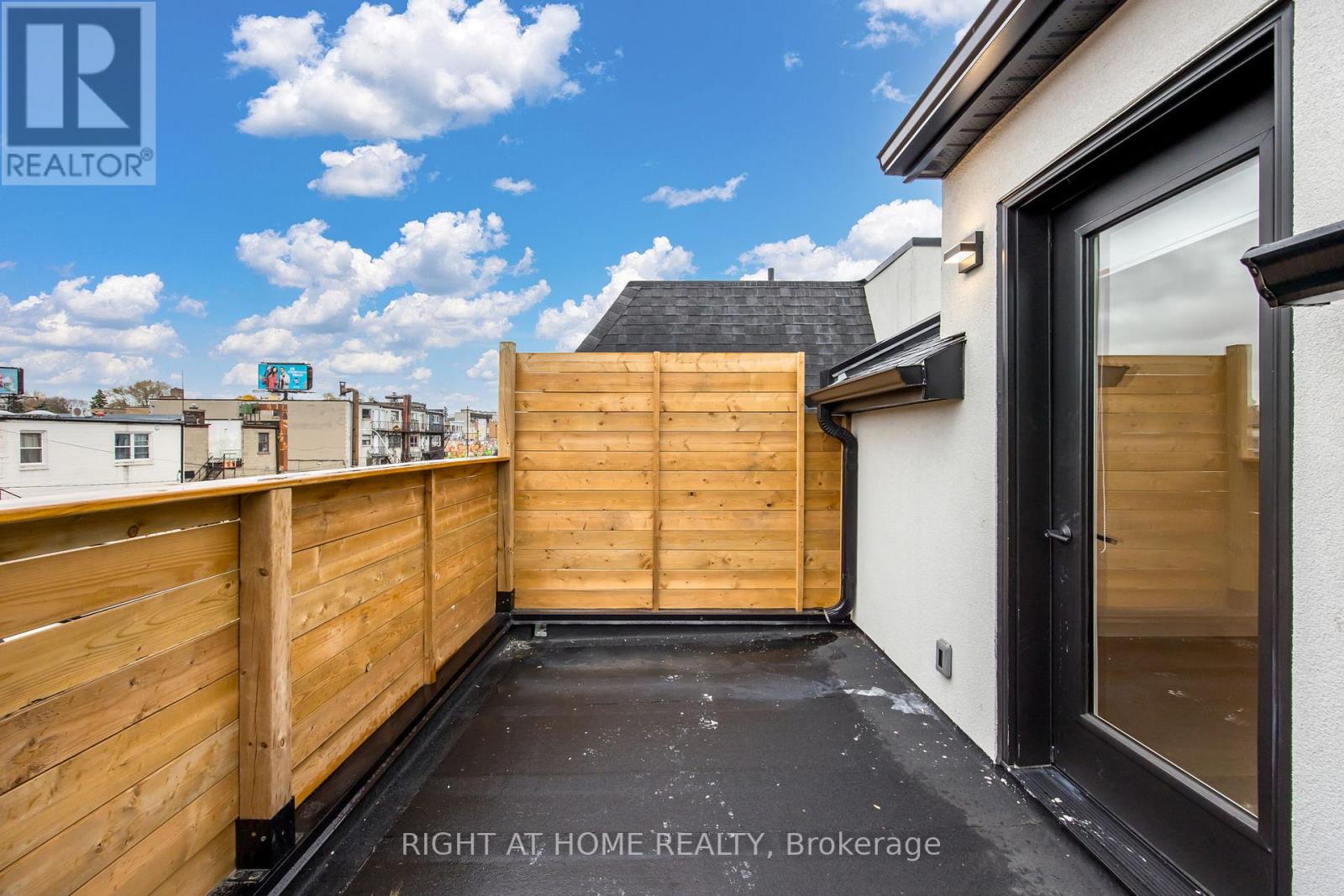 50a Lanark Avenue, Toronto, Ontario  M6C 2B4 - Photo 21 - C9770468