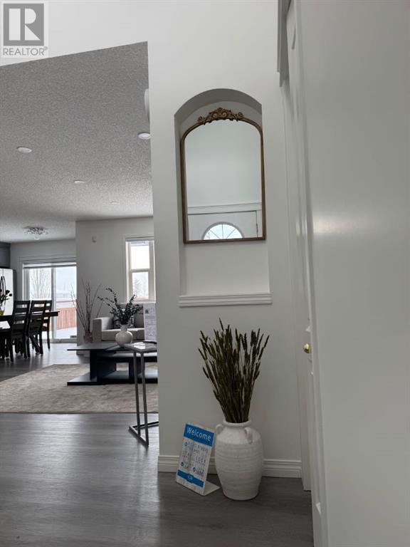 41 Royal Birch Terrace Nw, Calgary, Alberta  T3G 5N7 - Photo 3 - A2201125
