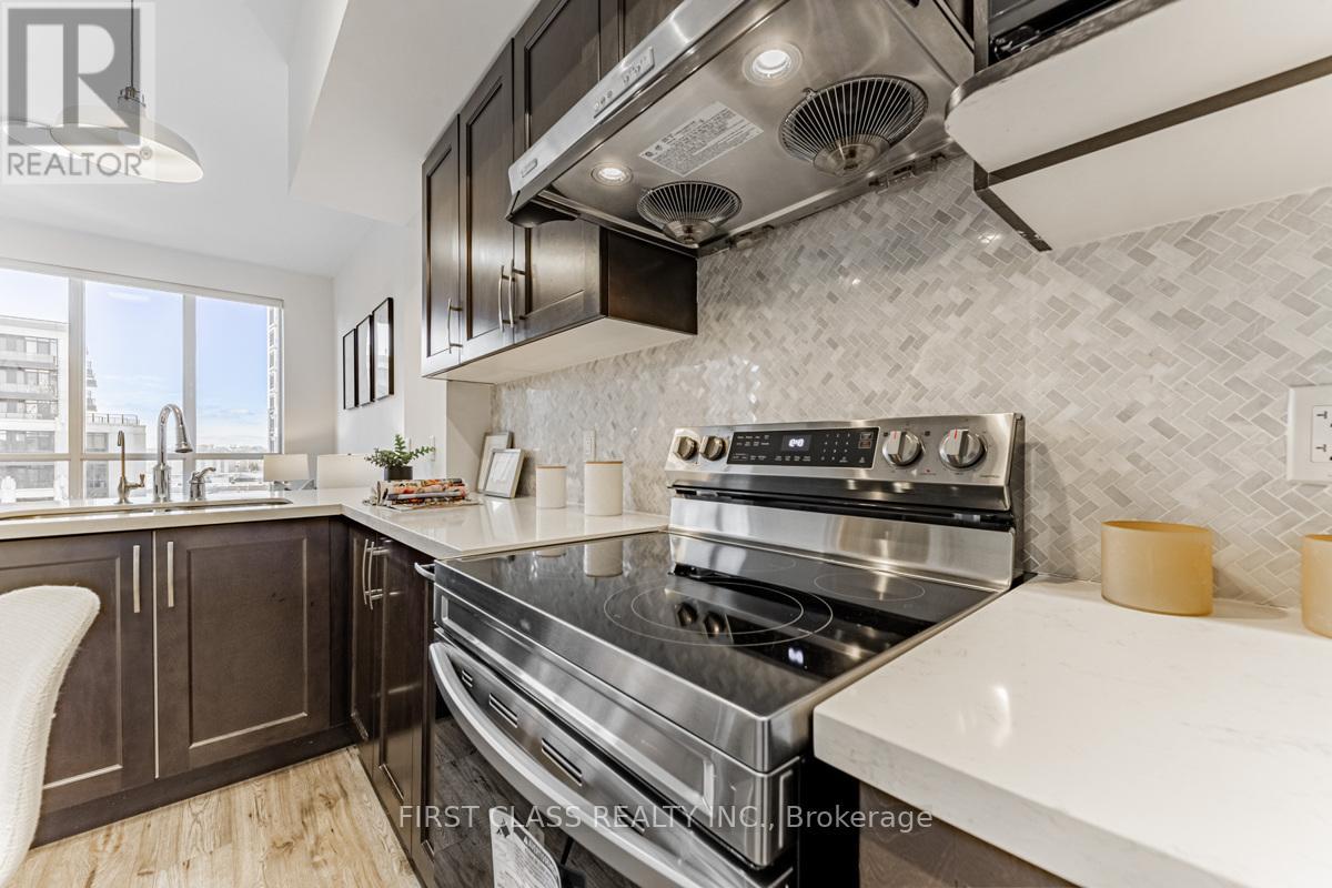 Property at 918 - 33 CLEGG ROAD image 4