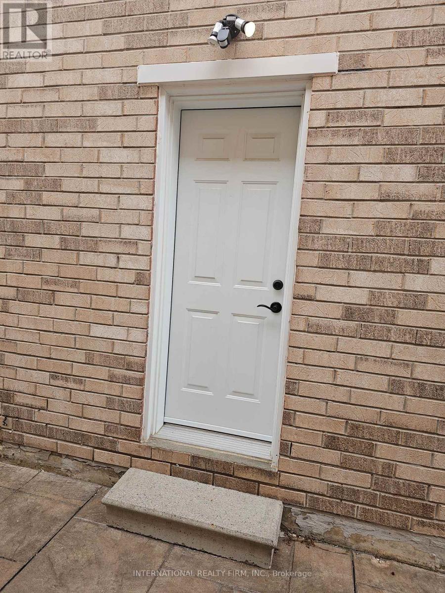 Property at 174 LUELLA CRESCENT image 4