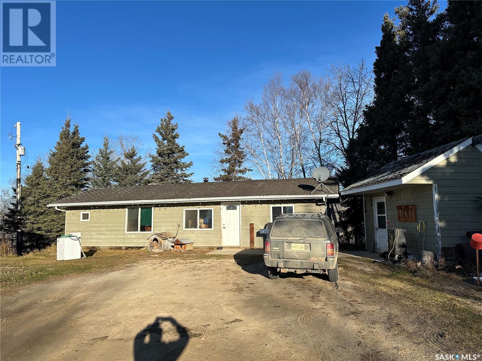 Property at Memorial Hill Acreage image 3