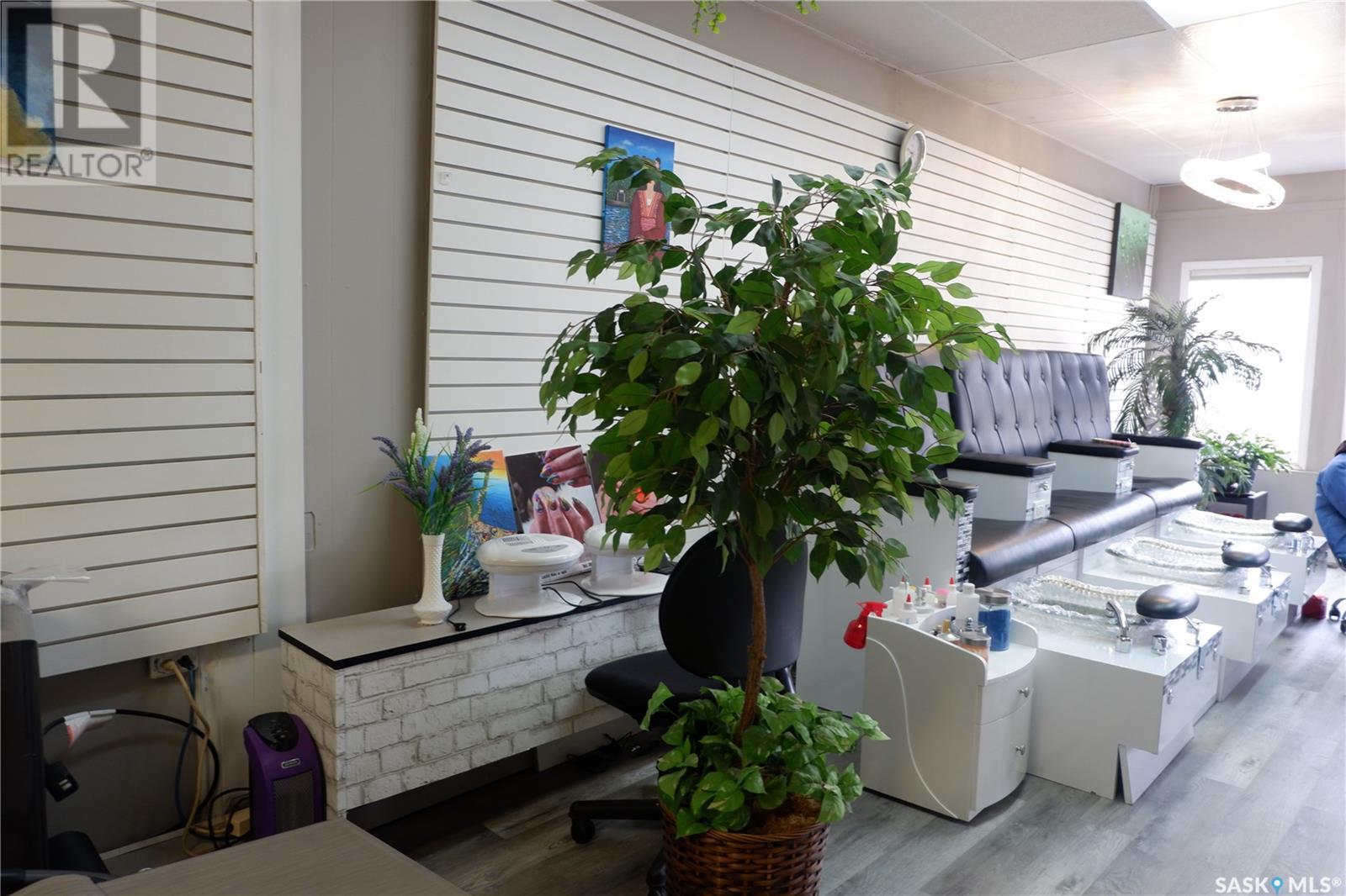 Property at 328 Centre STREET image 5