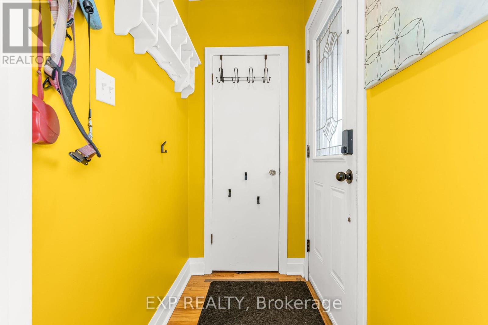 Property at 101 ERIN AVENUE image 4