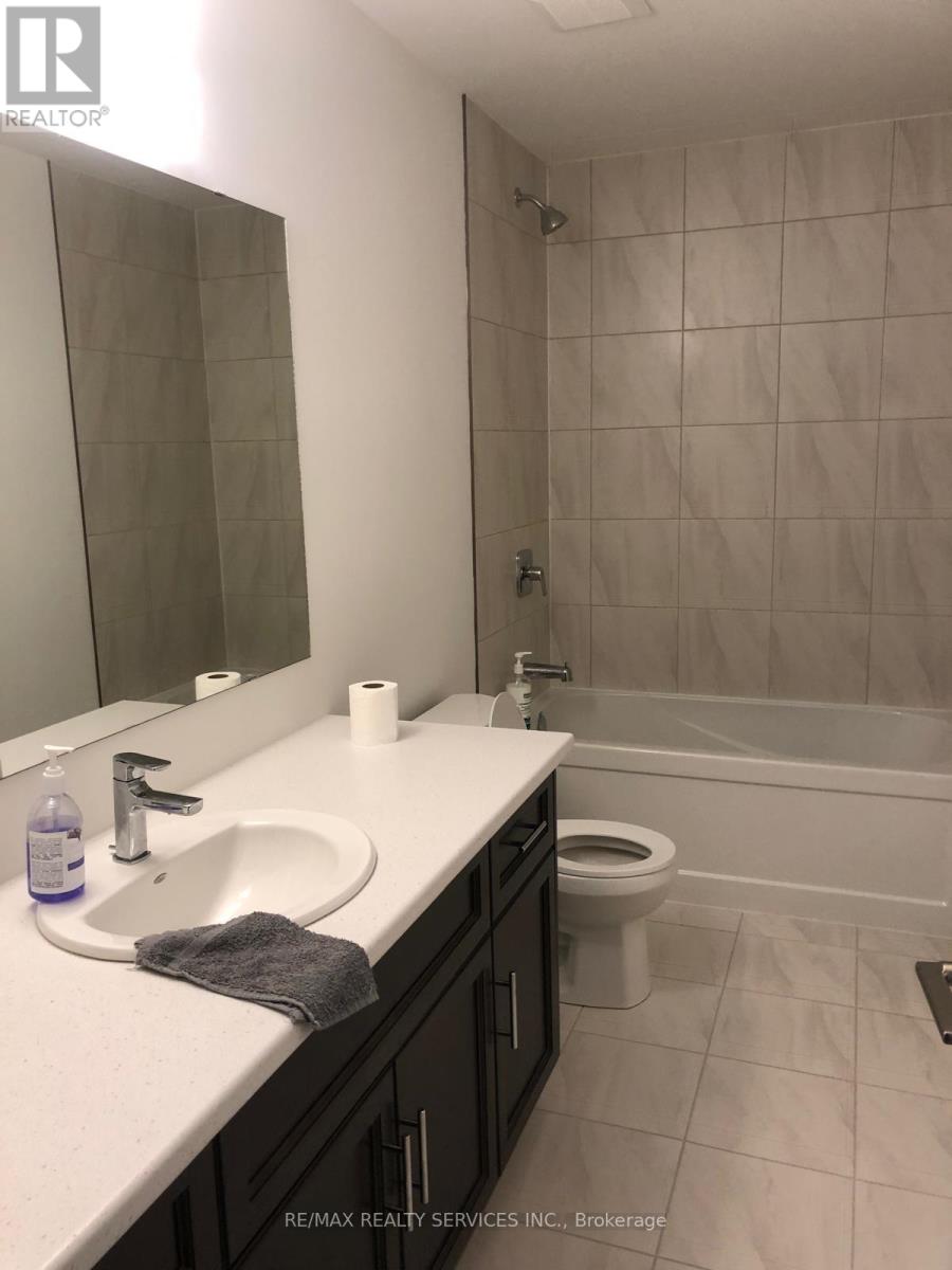 146 Hillcrest Road, Port Colborne, Ontario  L3K 6E4 - Photo 6 - X12054989