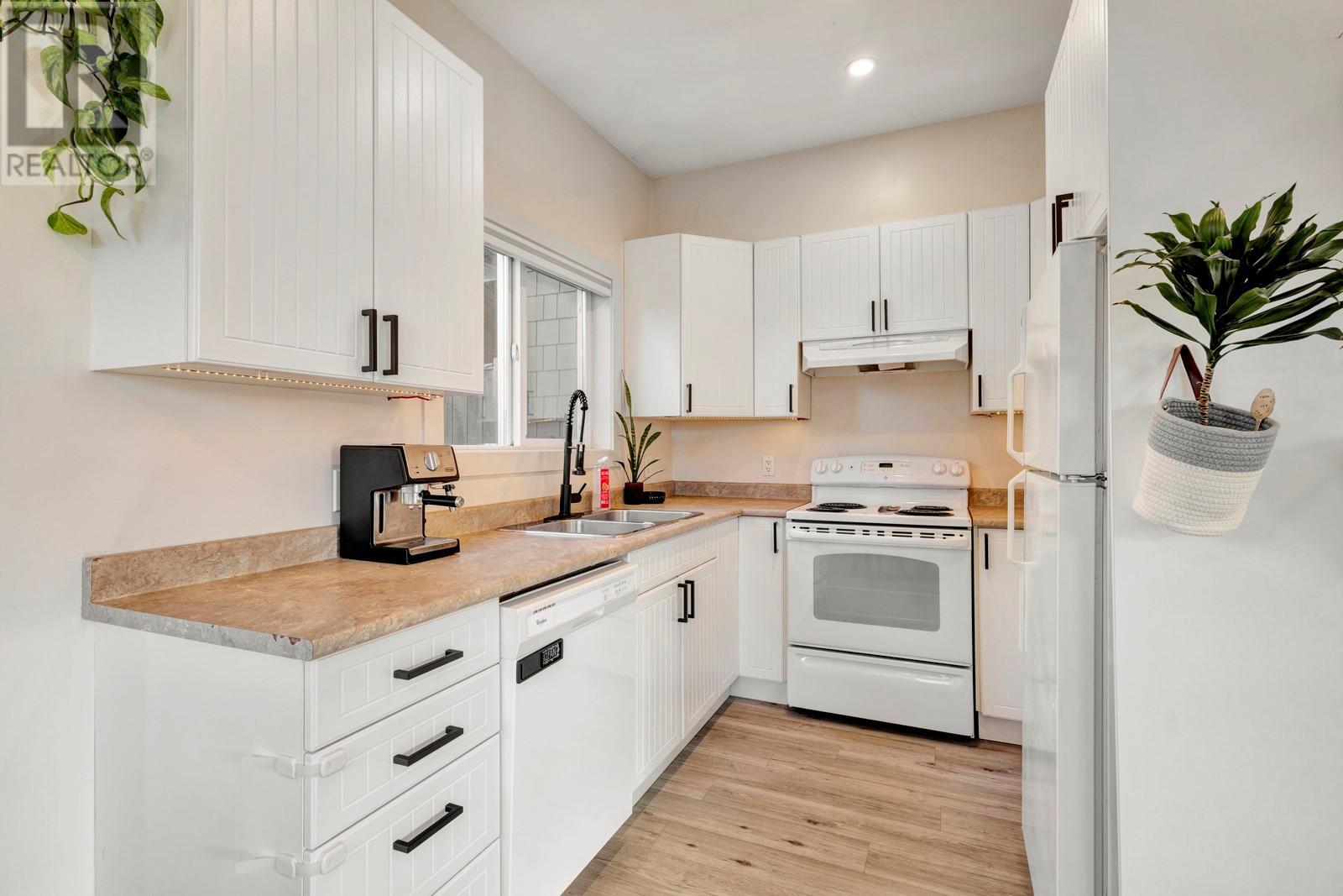 Property at 515 Francis Avenue Unit# 2 image 3