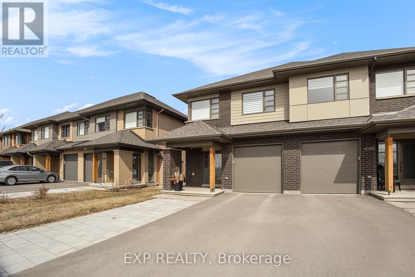 Property at 1022 LUNAR GLOW CRESCENT image 3