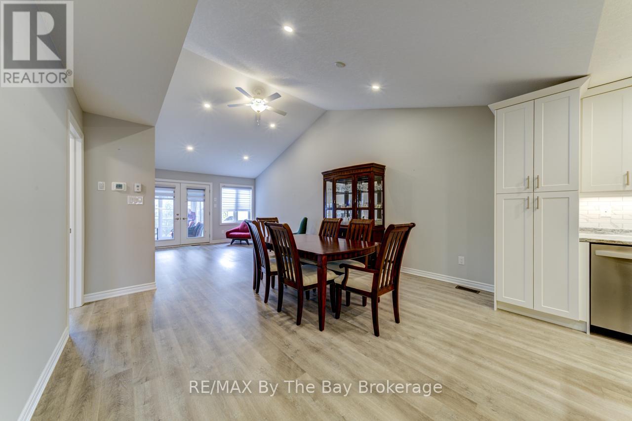 69 Ivy Crescent, Wasaga Beach, Ontario  L9Z 0H8 - Photo 17 - S12055106