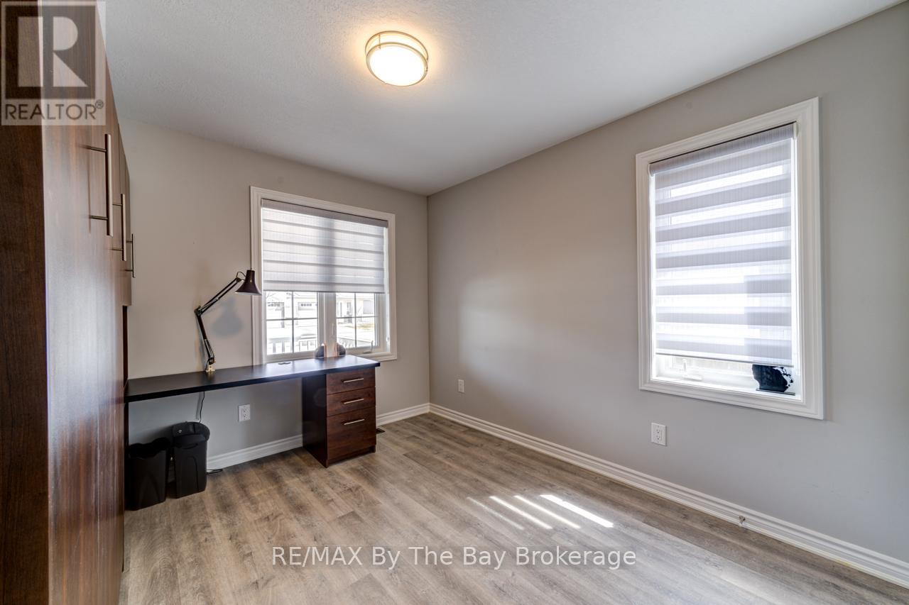 69 Ivy Crescent, Wasaga Beach, Ontario  L9Z 0H8 - Photo 6 - S12055106