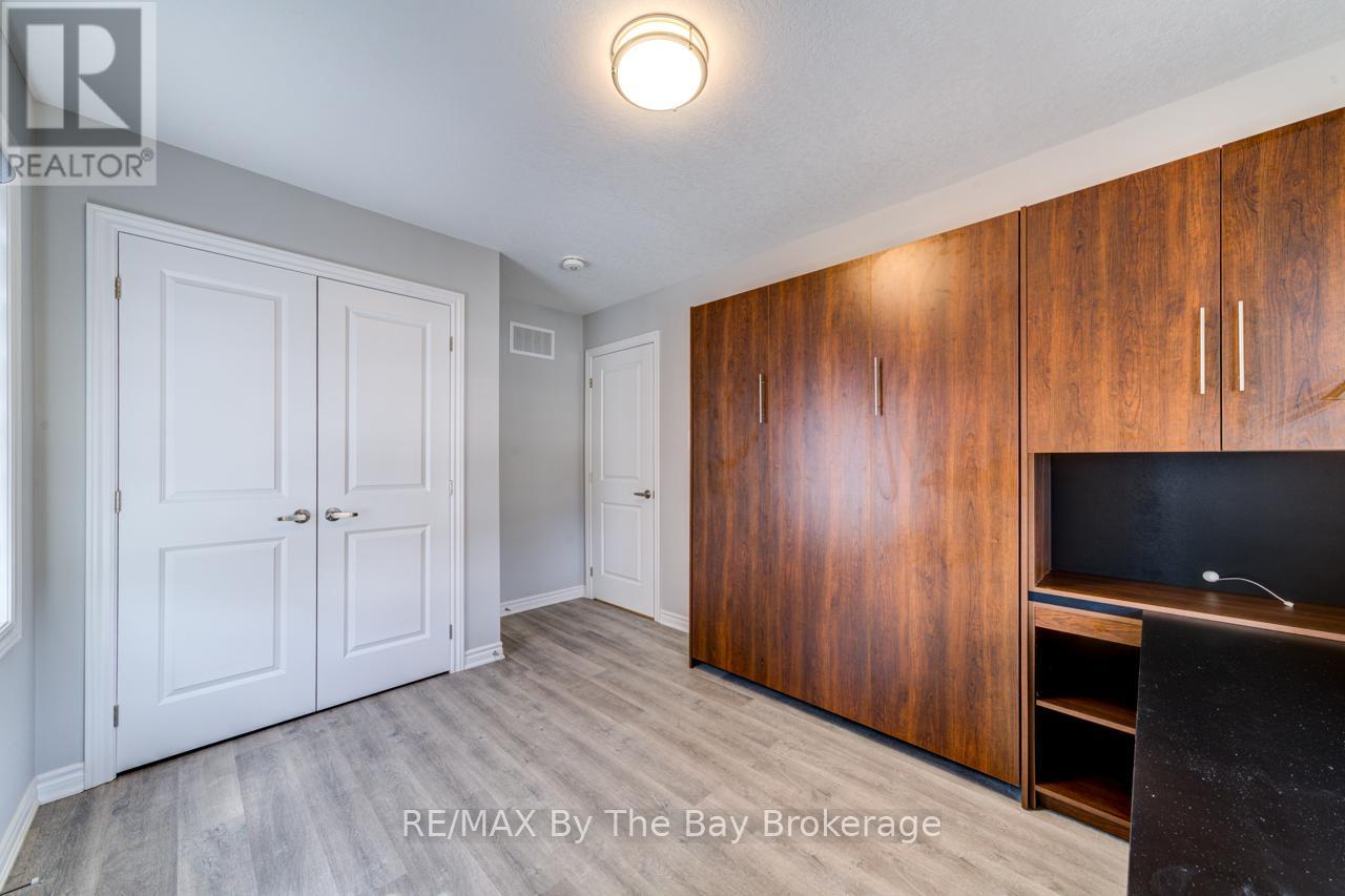 69 Ivy Crescent, Wasaga Beach, Ontario  L9Z 0H8 - Photo 7 - S12055106