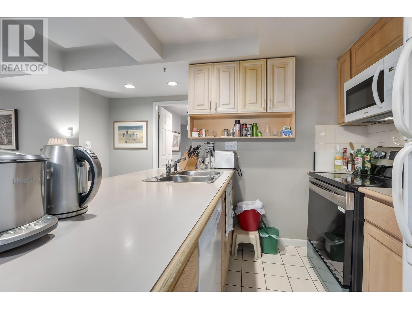 1937 W 12th Avenue, Vancouver, British Columbia  V6J 2G1 - Photo 10 - R2984636