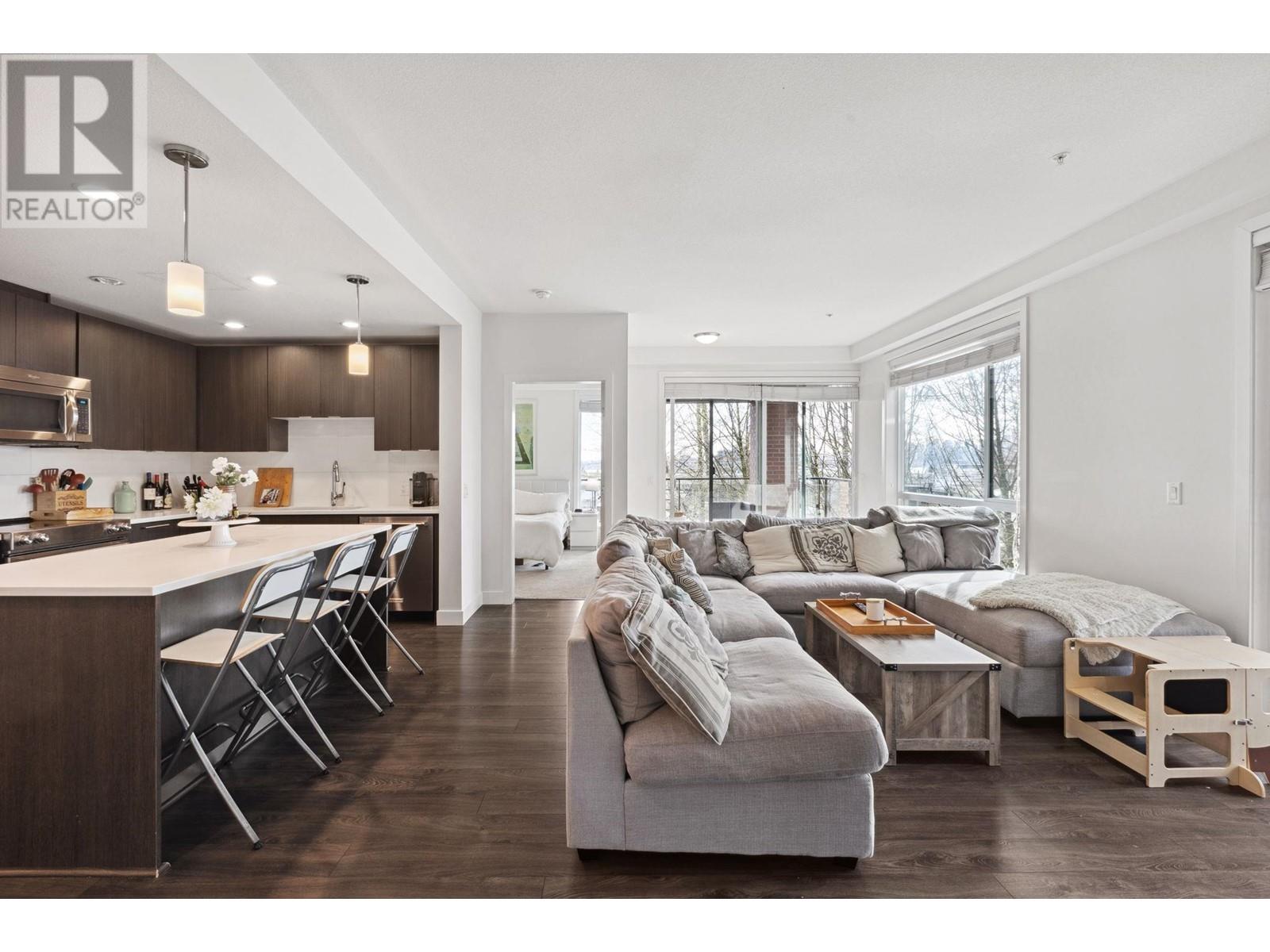 Property at 425 723 W 3RD STREET image 1