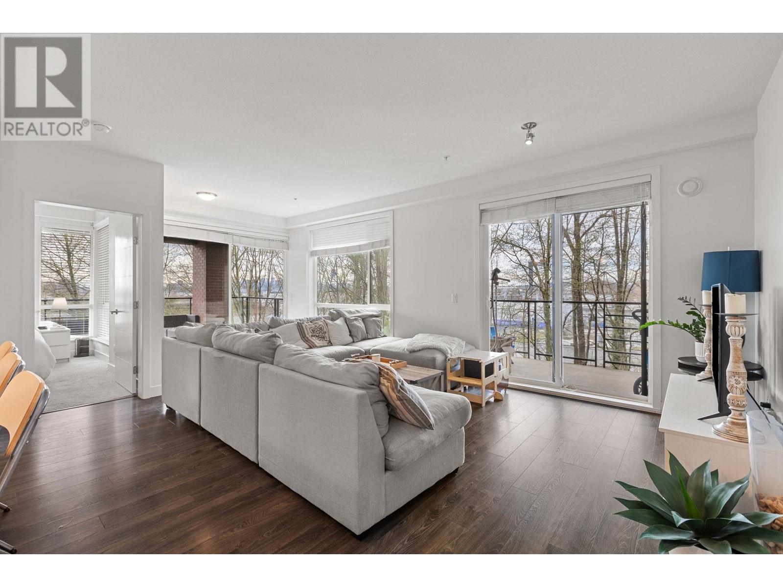 Property at 425 723 W 3RD STREET image 3