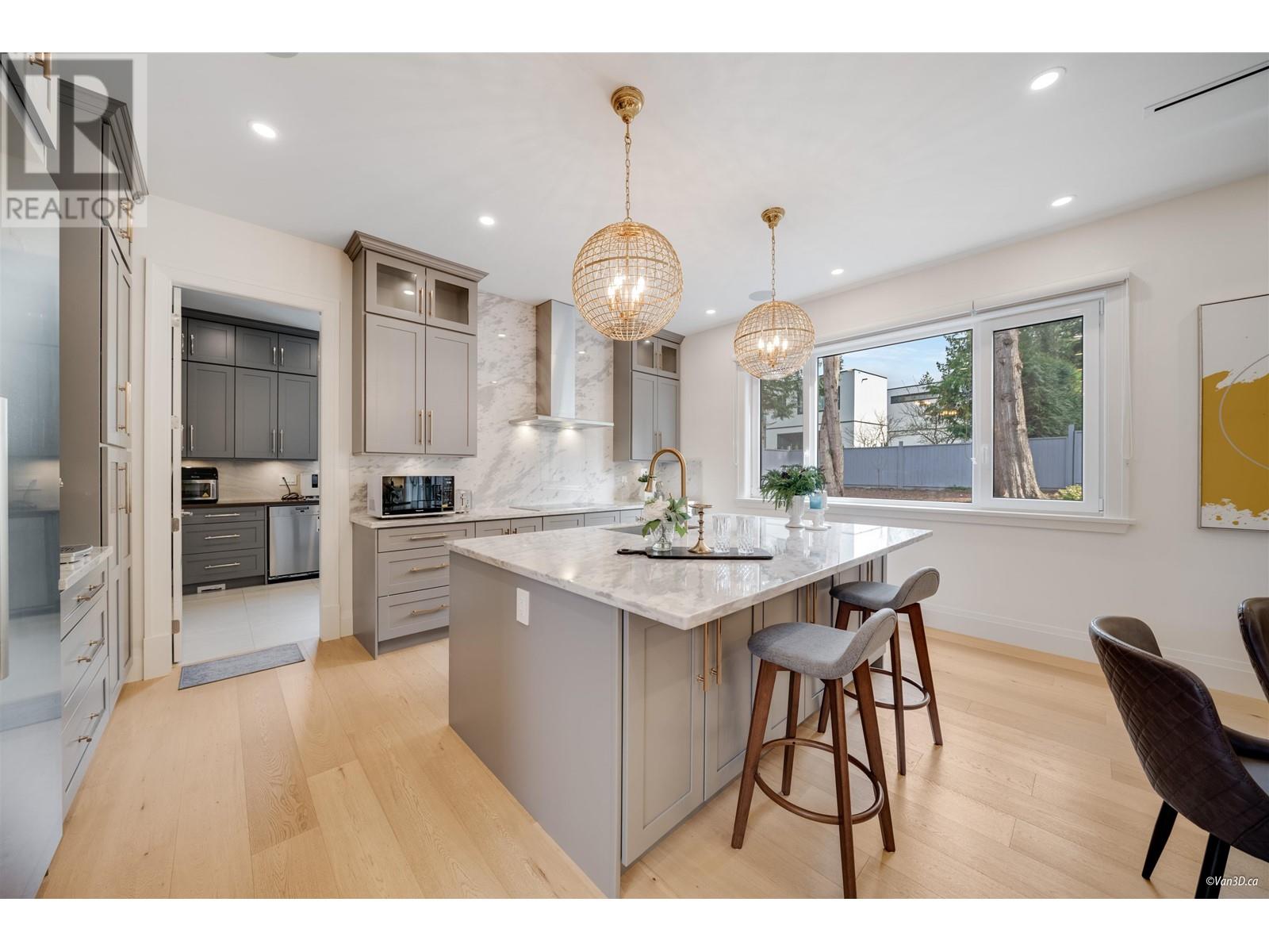 7415 Lambeth Drive, Burnaby, British Columbia  V5E 4B4 - Photo 8 - R2984663