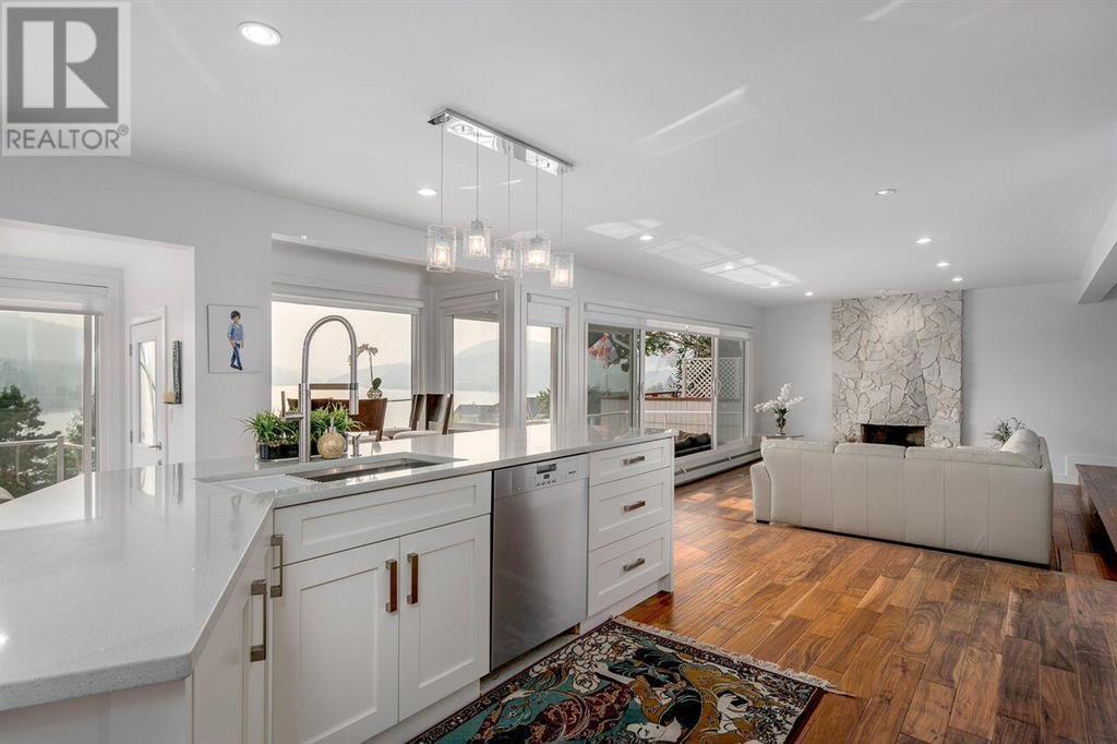 46 Axford Bay, Port Moody, British Columbia  V3H 3R2 - Photo 6 - R2984668