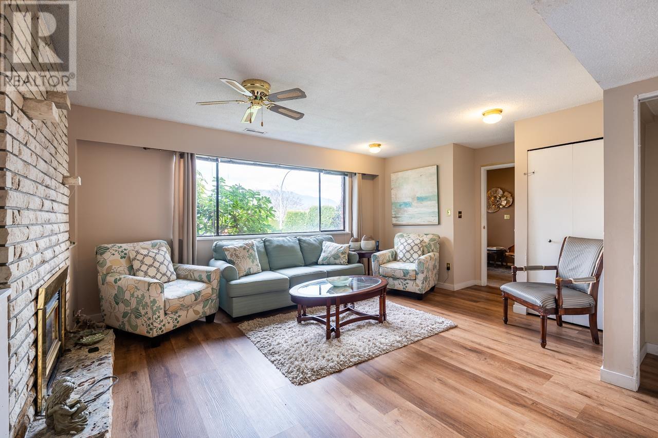 2090 Penny Place, Port Coquitlam, British Columbia  V3C 4E9 - Photo 26 - R2984679