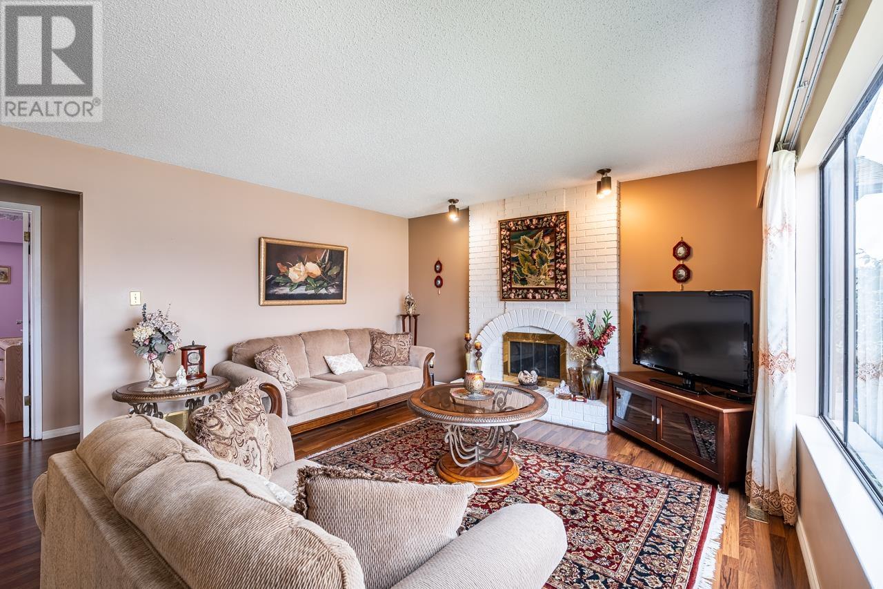 2090 Penny Place, Port Coquitlam, British Columbia  V3C 4E9 - Photo 6 - R2984679