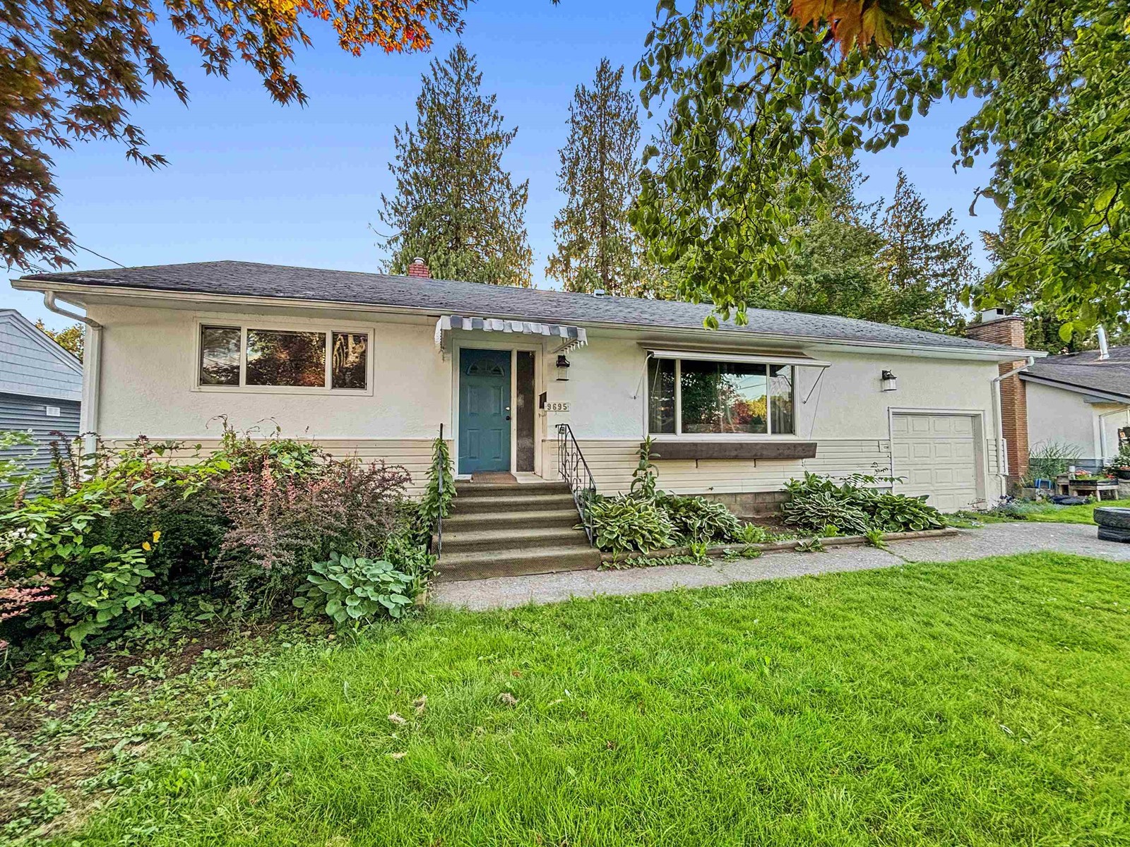 Property at 9695 MAURICE STREET image 1