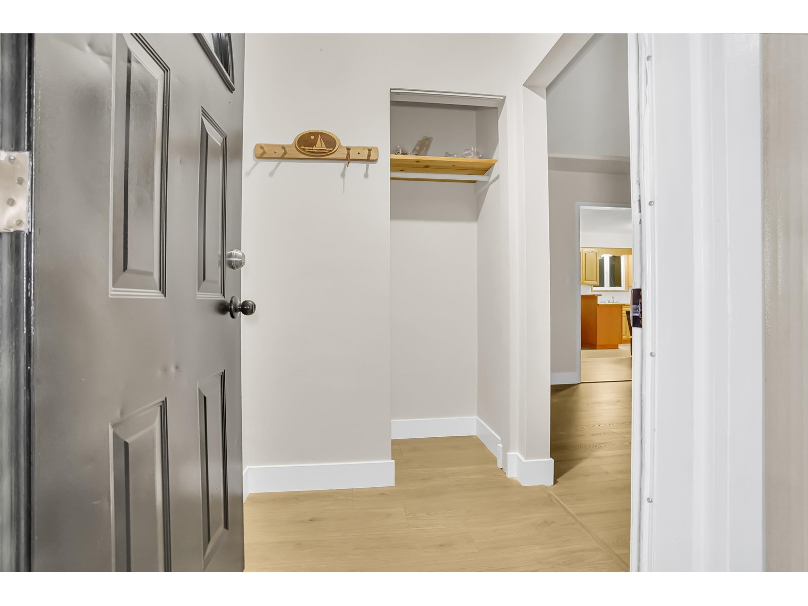 Property at 9695 MAURICE STREET image 4