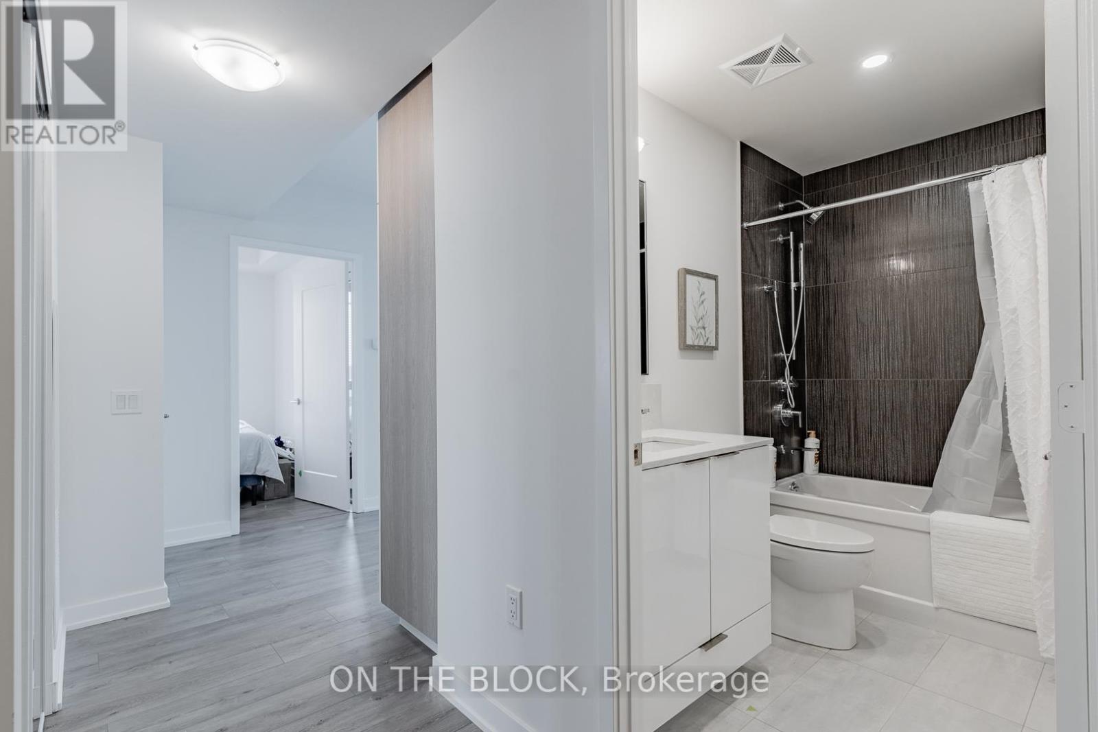 Property at 4007 - 28 FREELAND ST. STREET image 5