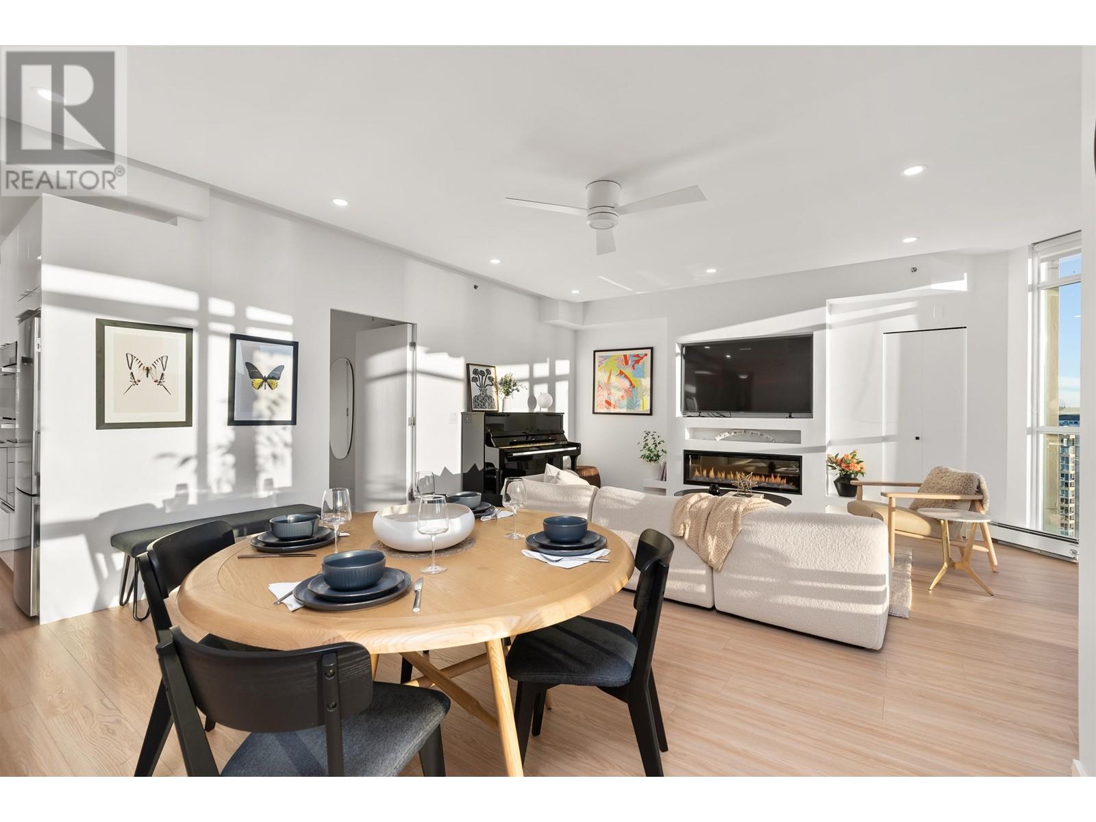 Listing Picture 5 of 32 : 2302 289 DRAKE STREET, Vancouver / 溫哥華 - 魯藝地產 Yvonne Lu Group - MLS Medallion Club Member