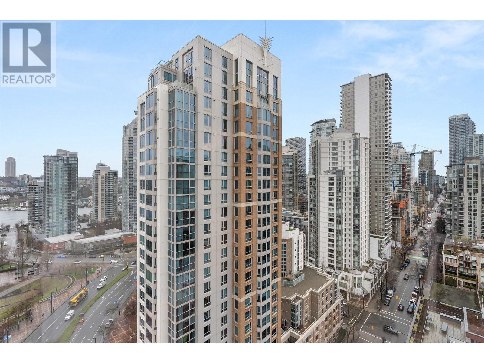 Listing Picture 4 of 32 : 2302 289 DRAKE STREET, Vancouver / 溫哥華 - 魯藝地產 Yvonne Lu Group - MLS Medallion Club Member
