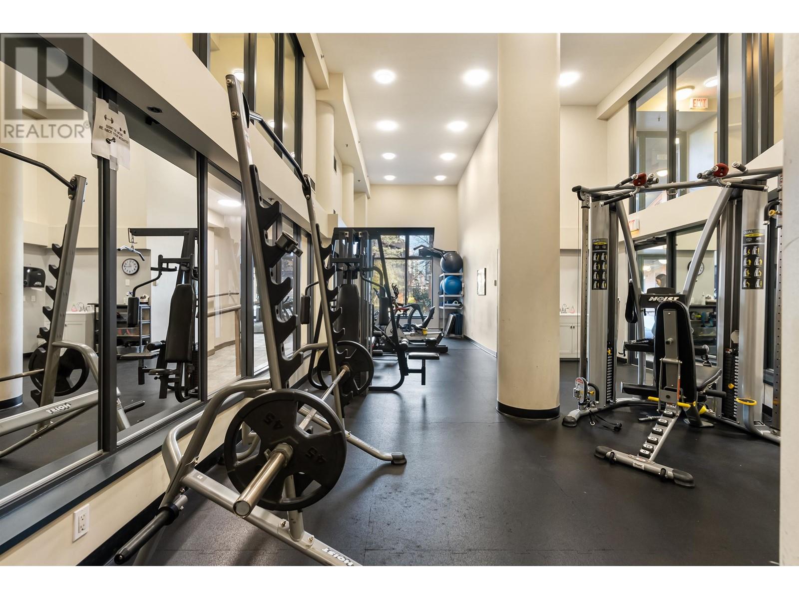 Listing Picture 29 of 32 : 2302 289 DRAKE STREET, Vancouver / 溫哥華 - 魯藝地產 Yvonne Lu Group - MLS Medallion Club Member