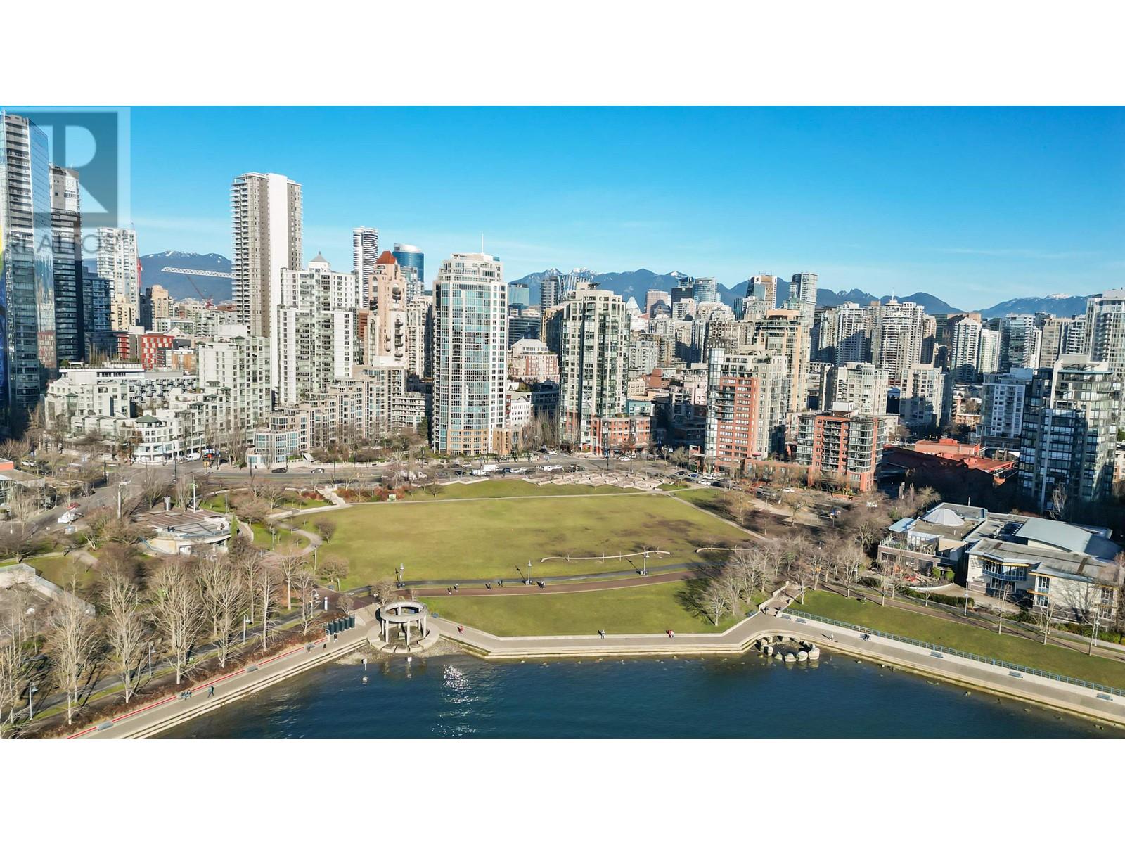 Listing Picture 26 of 32 : 2302 289 DRAKE STREET, Vancouver / 溫哥華 - 魯藝地產 Yvonne Lu Group - MLS Medallion Club Member