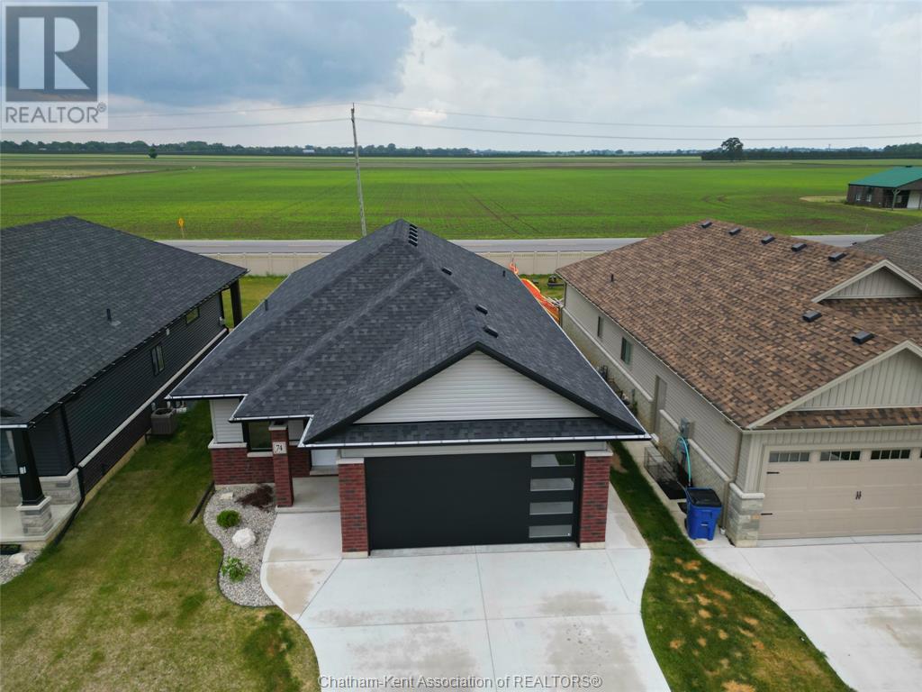 Property at 74 EVENING DRIVE image 4