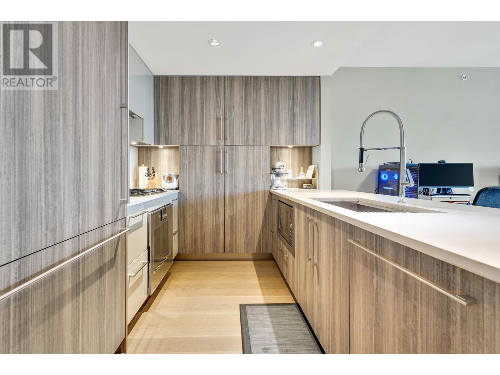 1002 210 Salter Street, New Westminster, British Columbia  V3M 0J9 - Photo 8 - R2984199
