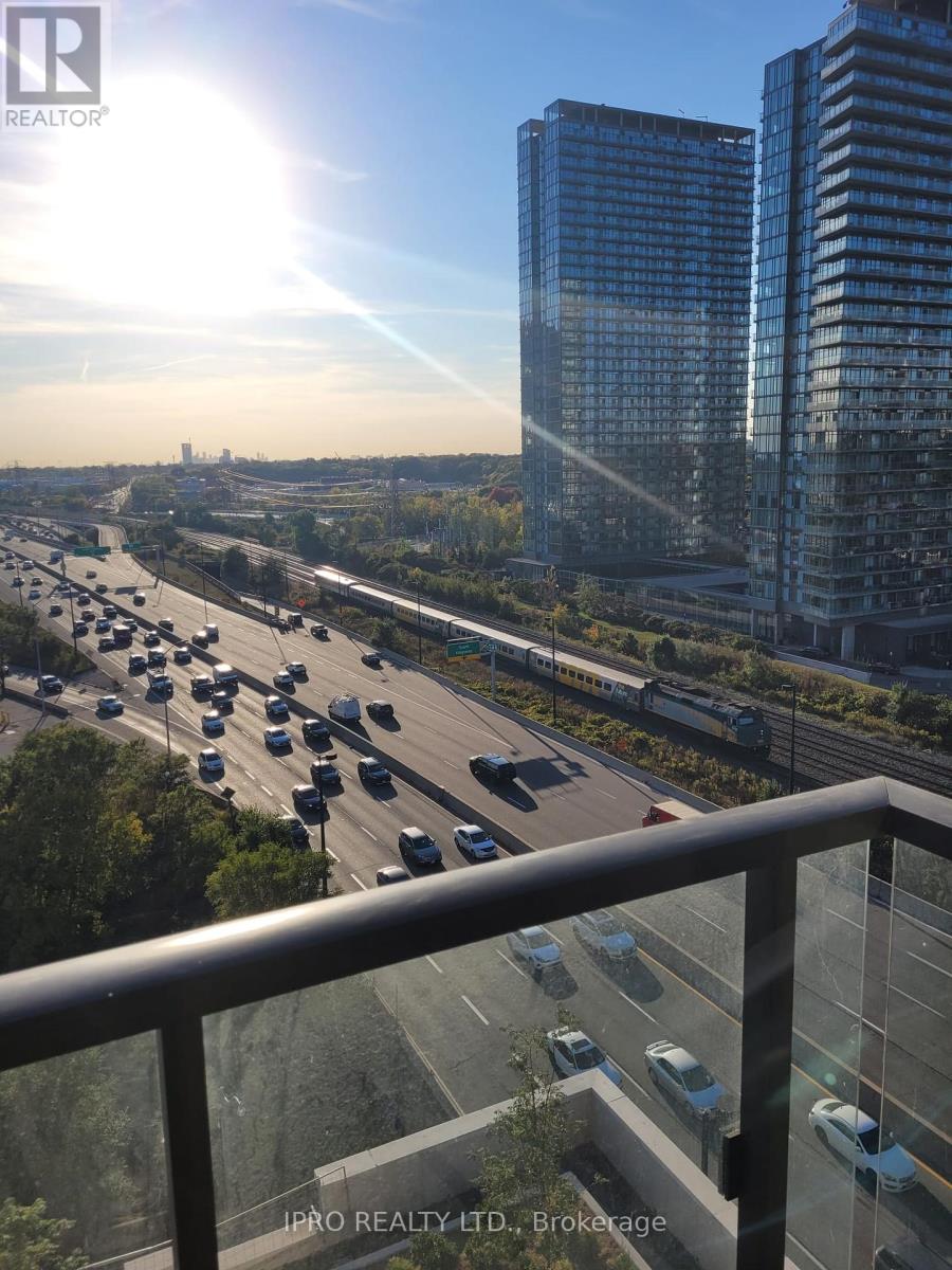 Property at 1215 - 1928 LAKE SHORE BOULEVARD image 2