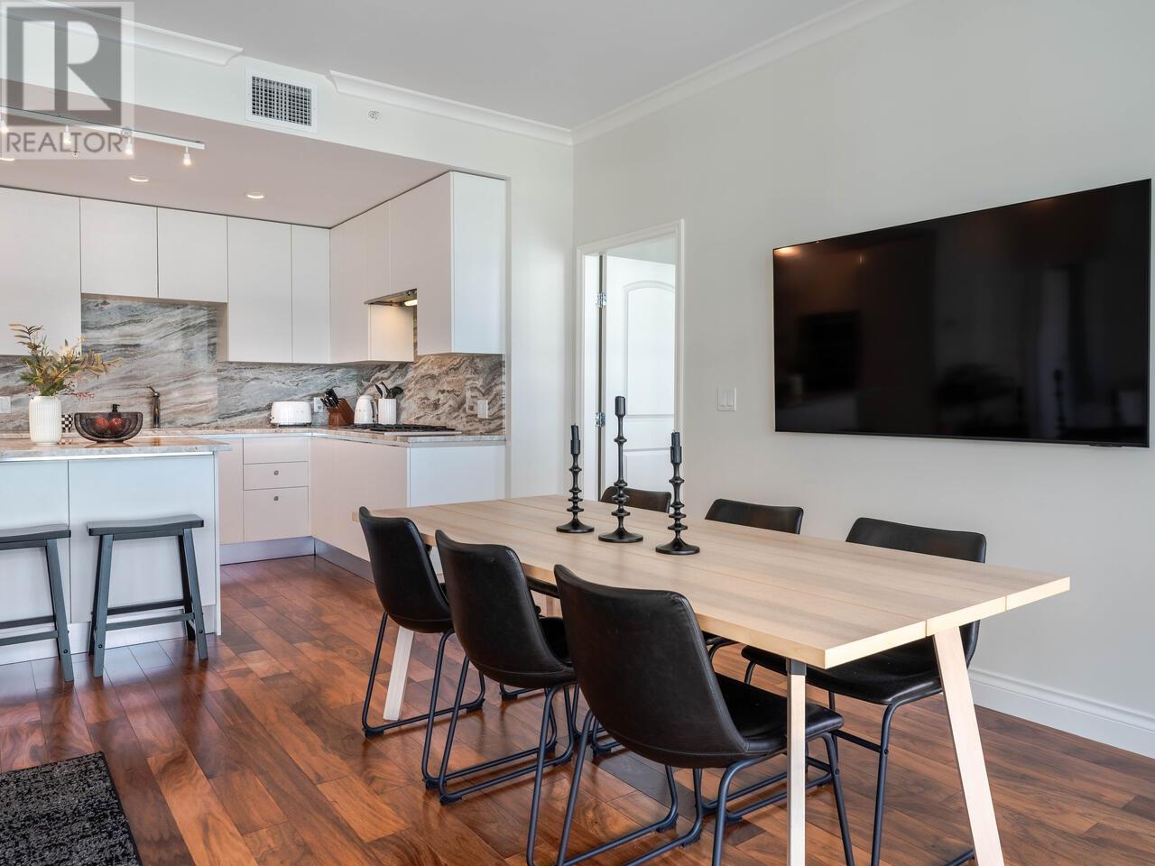 604 185 Victory Ship Way, North Vancouver, British Columbia  V7L 0G2 - Photo 6 - R2981901