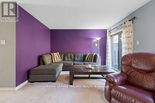 Property at 27 - 270 NORTH CENTRE ROAD image 5