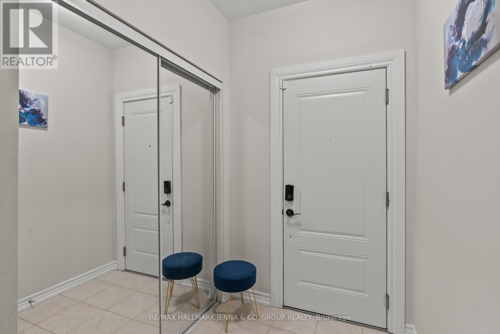 Property at 117 - 2302 WATERCOLOURS WAY image 3