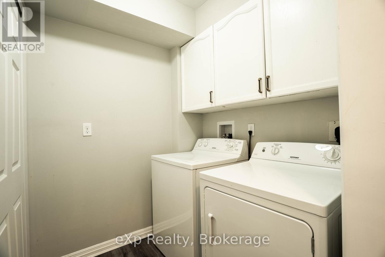 170 Francis Drive, Georgian Bluffs, Ontario  N0H 2K0 - Photo 24 - X12055162