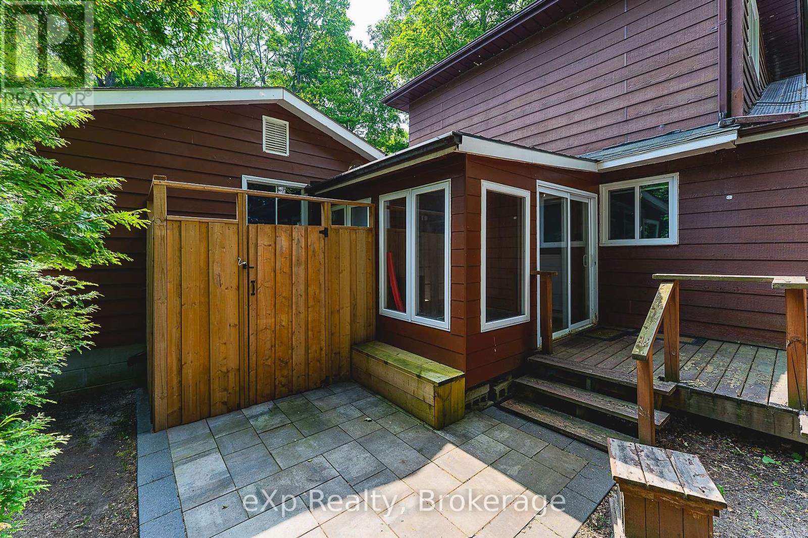 170 Francis Drive, Georgian Bluffs, Ontario  N0H 2K0 - Photo 44 - X12055162