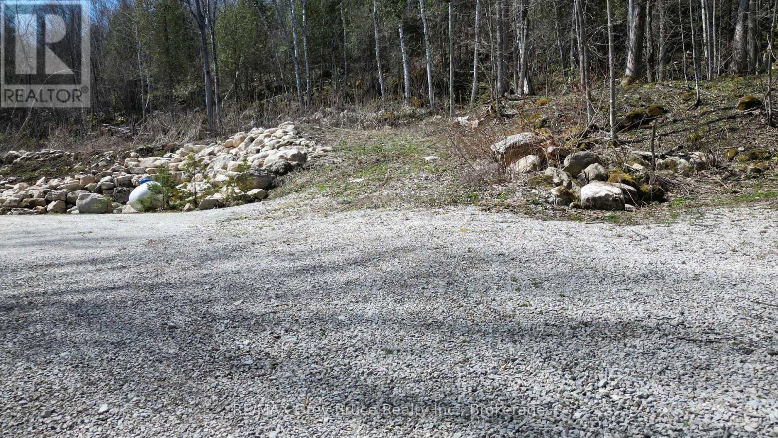 132-B Georgian Drive, Northern Bruce Peninsula, Ontario  N0H 1W0 - Photo 2 - X12055178