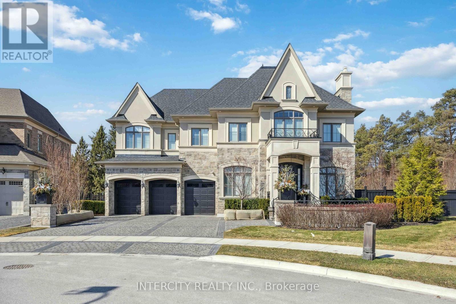 Property at 60 JAMES STOKES COURT image 2