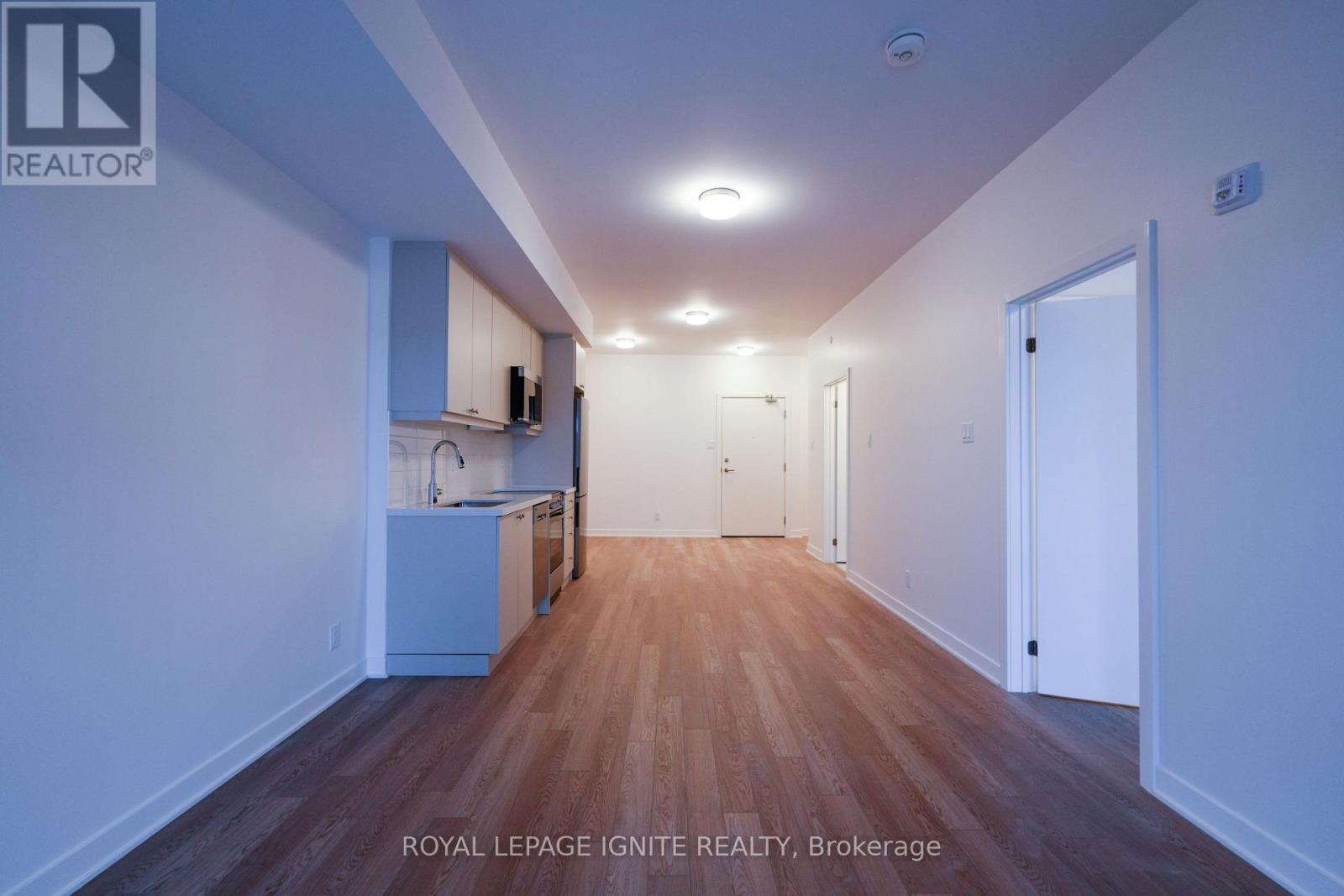 Property at 311 - 55 CLARINGTON BOULEVARD image 4
