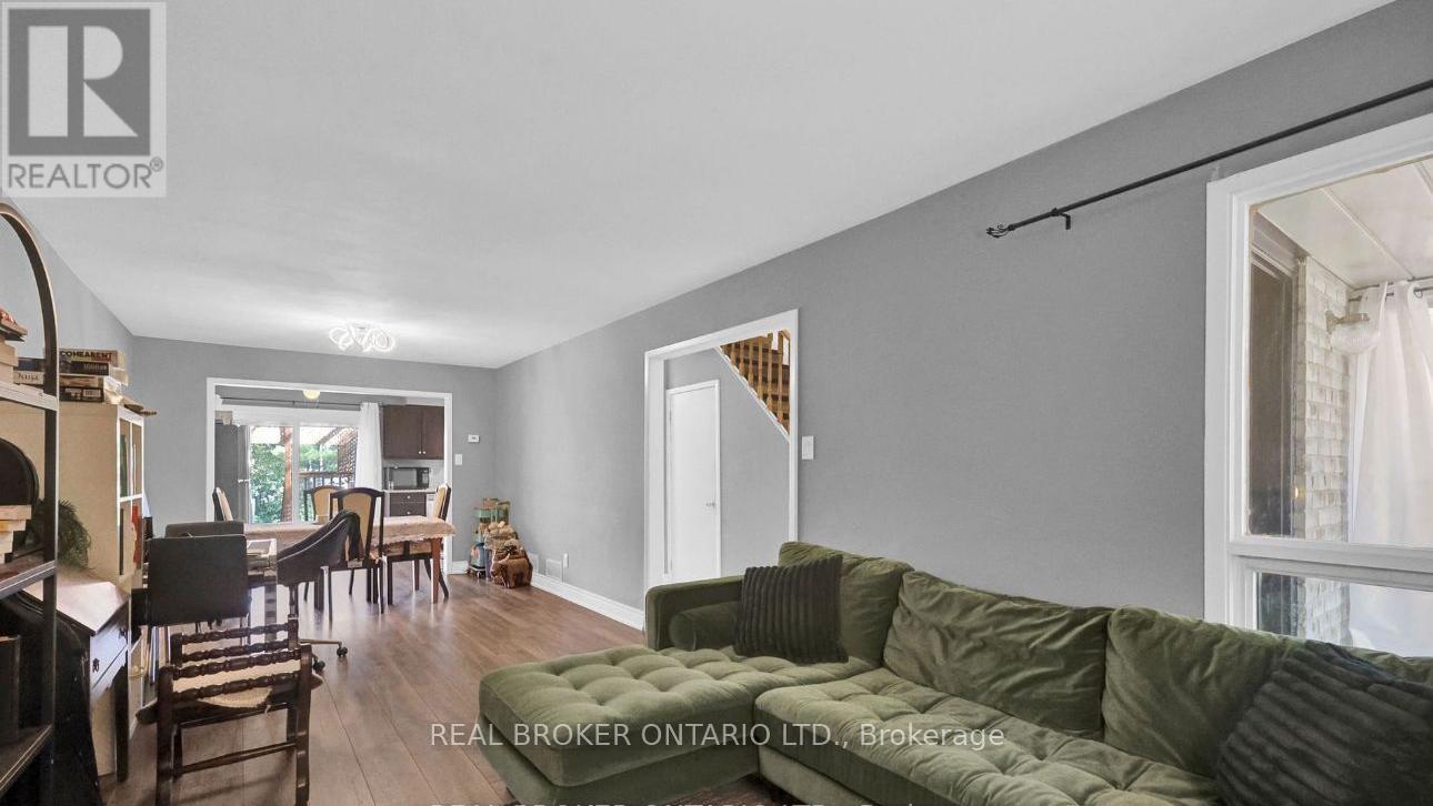 Property at 37 STATHER CRESCENT image 2
