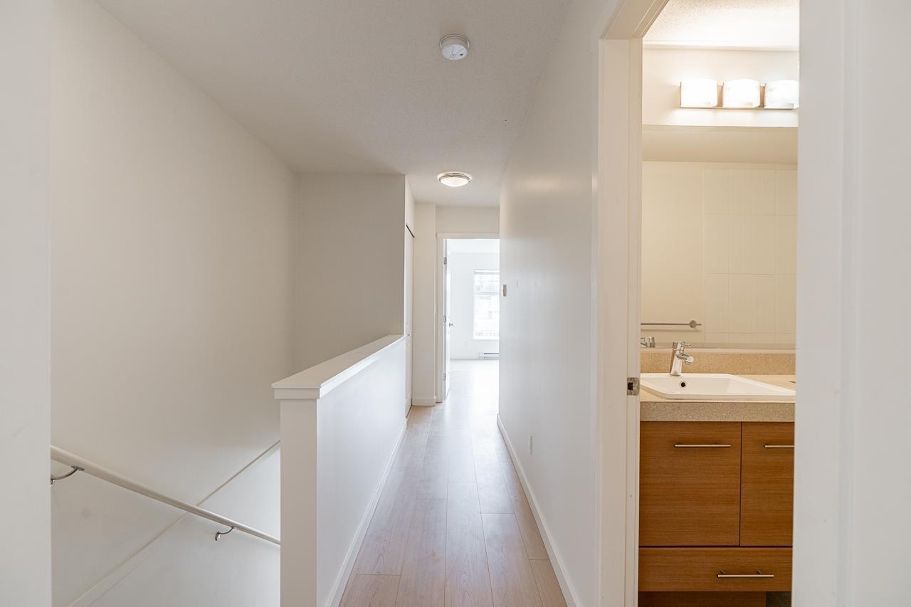 Property at 20 15788 104 AVENUE image 5