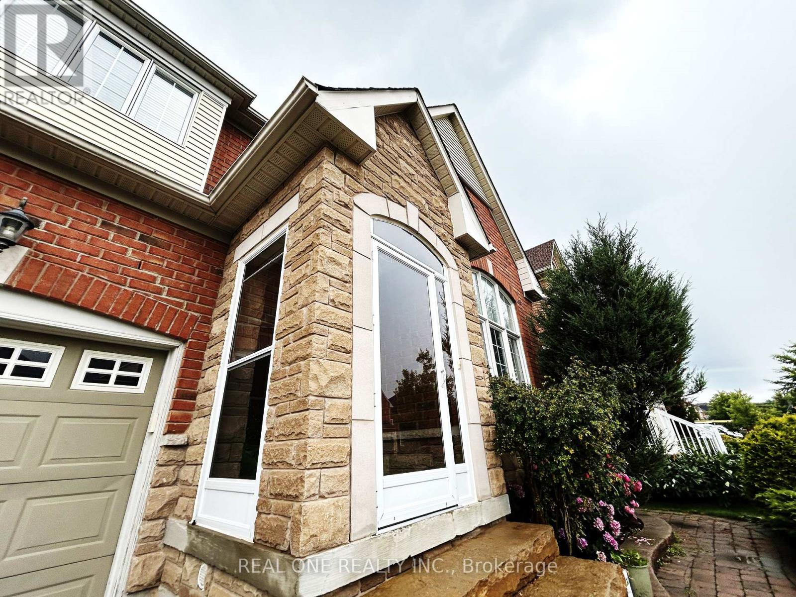 Property at 94 BARNWOOD DRIVE image 4